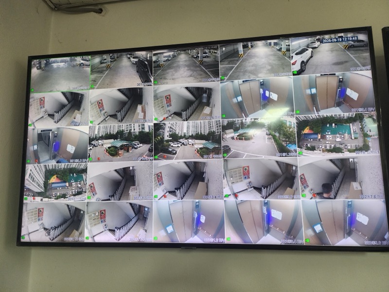 천안 대단지 아파트 25채널 CCTV 실시간 통합 관제 시스템 시공 현장
